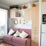Avec Balcon Centre * מונטריי