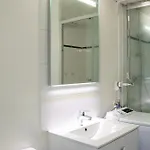 Avec Balcon Centre * מונטריי