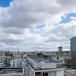 Avec Balcon Centre *