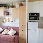 Avec Balcon Centre * מונטריי