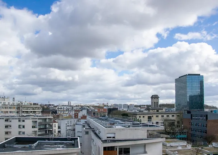 Avec Balcon Centre *